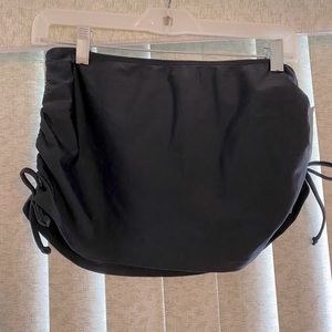 Size Medium Low rise bathing suit bottoms